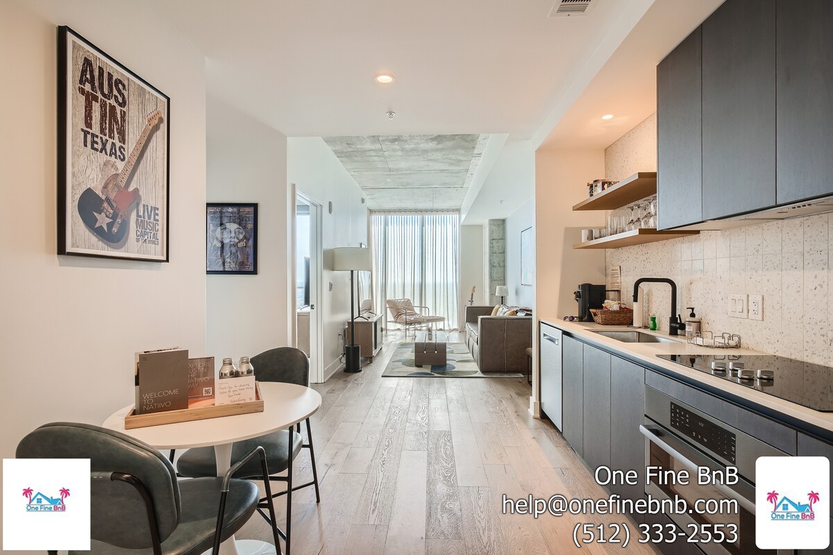 Brand New Rainey Street Condo w/ City & Lake View