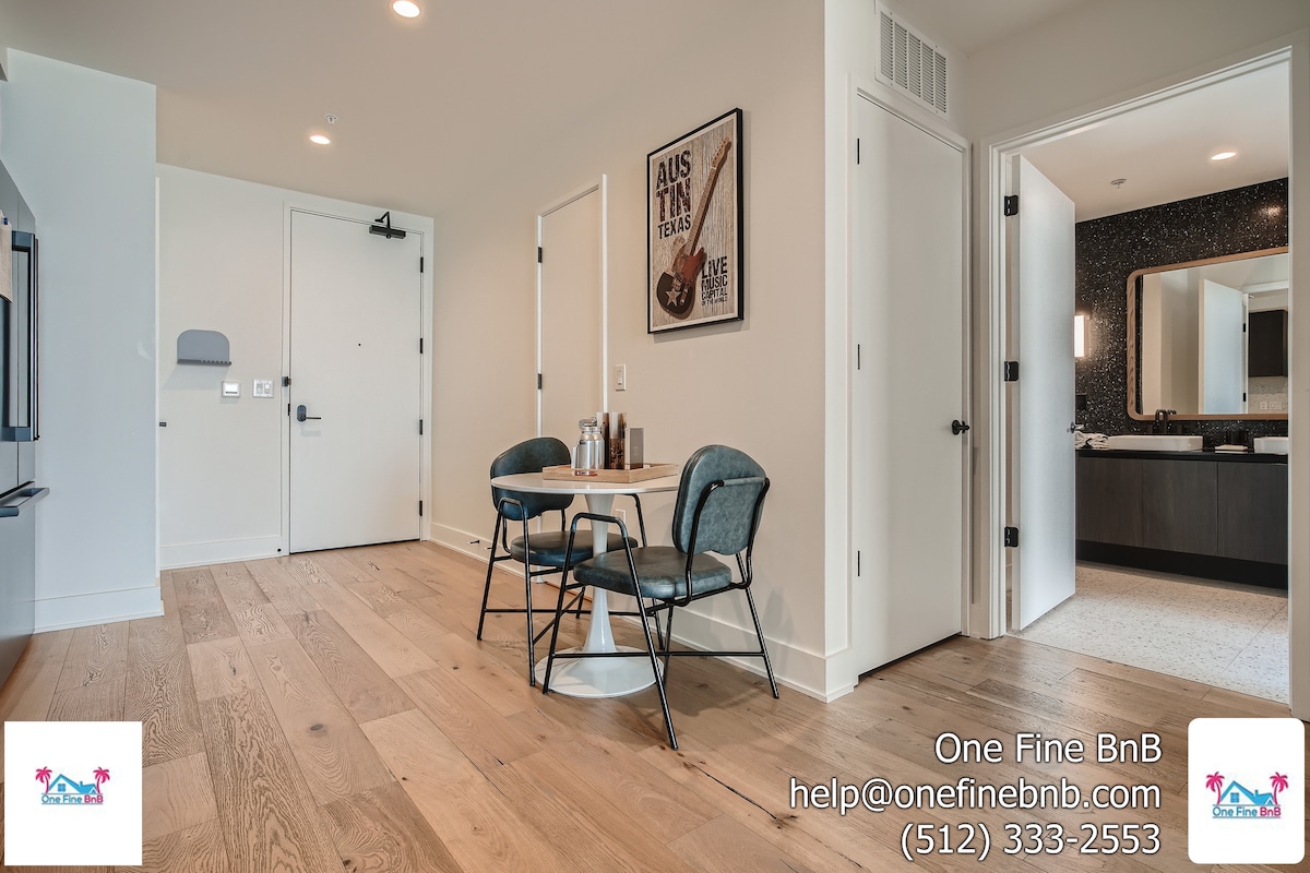 Brand New Rainey Street Condo w/ City & Lake View