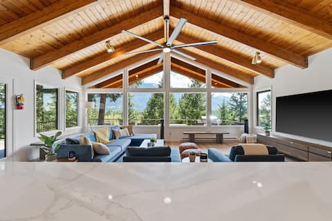 Glacier Estate - Scenic Mountain & River Views!