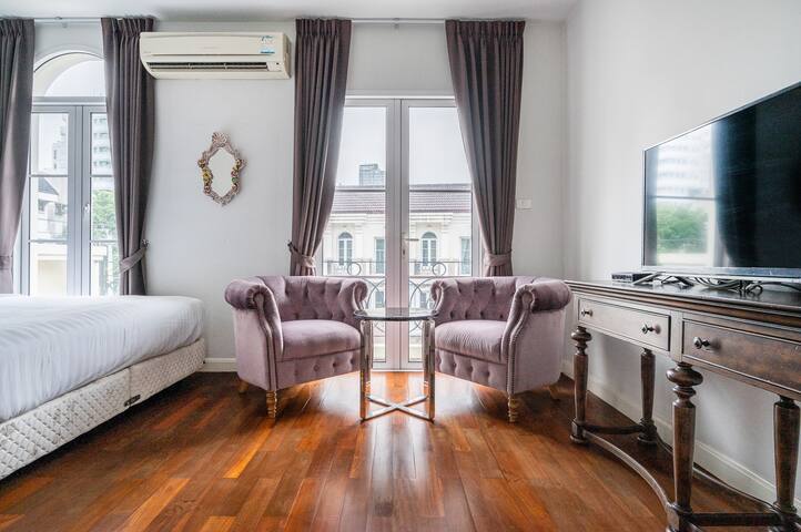 MIQ_home404/Asok BTS/Resort Pool/10pax/1000mbWifi gallery image 3