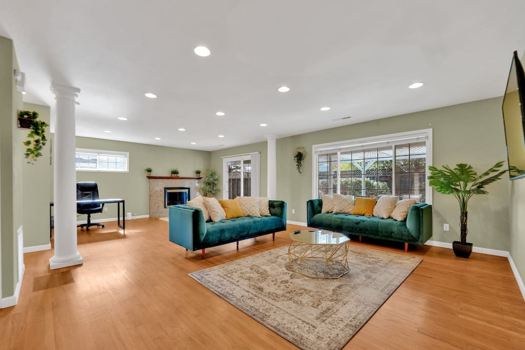 Airbnb Peaceful | Private Yard | Garage| SF Bay Area