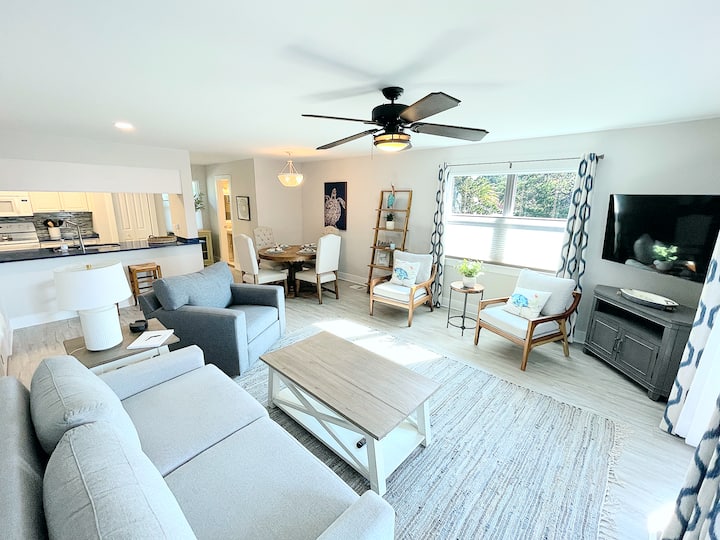 Spacious Townhome Newly Remodeled