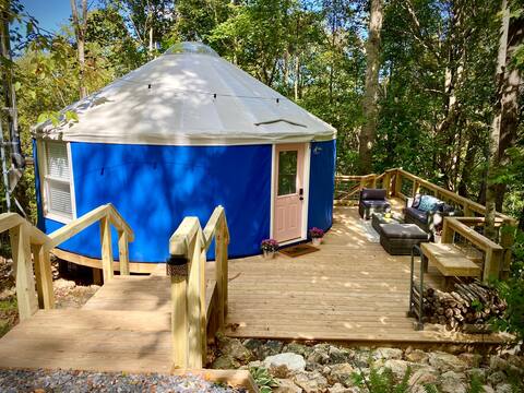 Unique Yurt on 25 Acres in the Mountains!