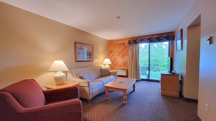 2br Condo Near Weirs Beach, Your Laconia Hq - Laconia, NH