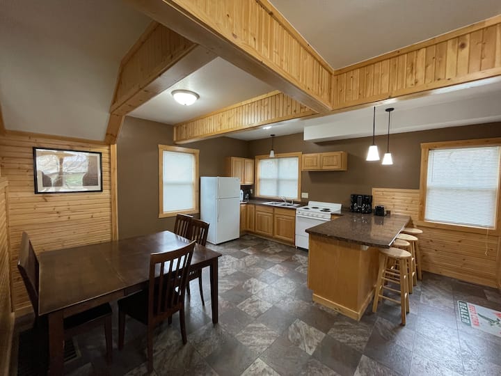 Rustic Rosholt Spacious, rustic acreage - Cabins for Rent in Rosholt, South Dakota ...