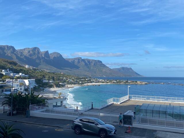 Best scenic view in Cape Town, Clifton. 2-bed apt