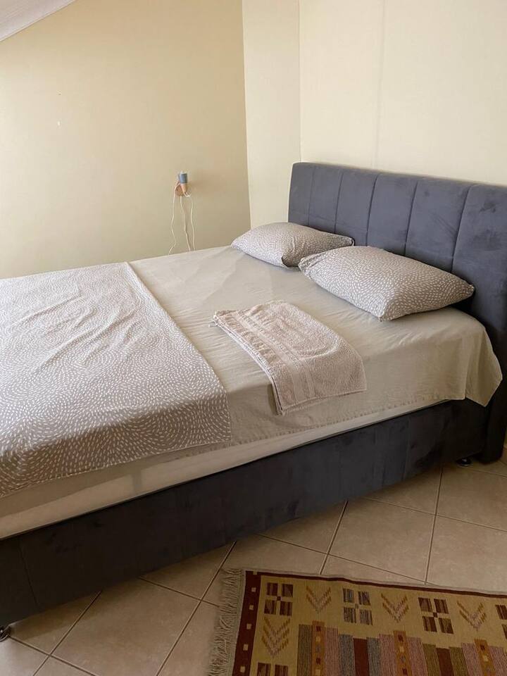 غرفة النوم 2