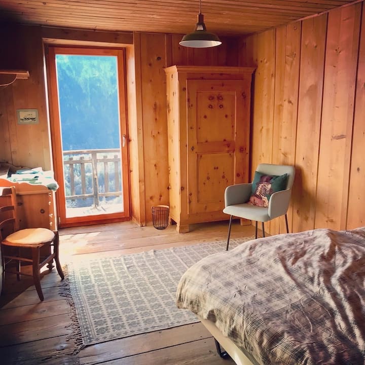 Schlafzimmer (1) 1. OG, 160 cm