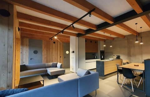 Top performing Airbnb: Stylish cottage with a private sauna in Svoboda Nad úpou