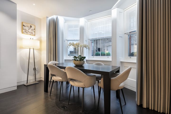 The MayFair Residence Super King Luxury gallery image 2