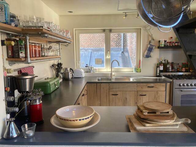 Beautiful loft in center Amsterdam gallery image 5