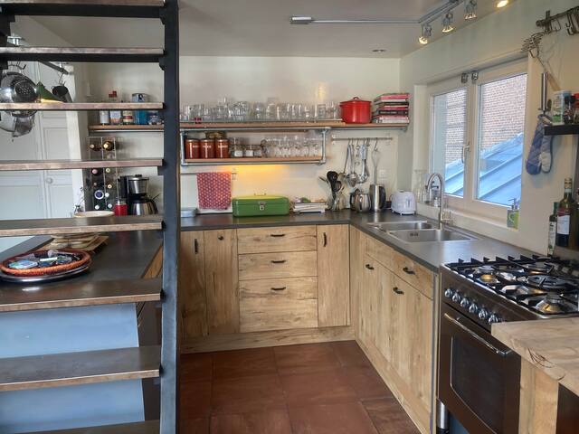 Beautiful loft in center Amsterdam gallery image 4