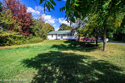 Cozy 2 Bed - 2 Bath Lower Level in Central Chatham