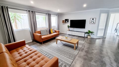 Fresh and spacious 3-bedroom family friendly house