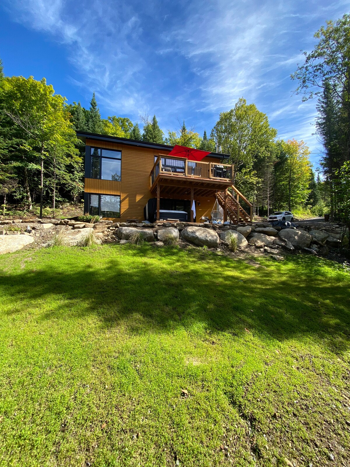 Шале́ със спа в сърцето на планината и голф Шалета под наем в Saint