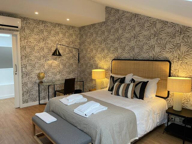 River View 3Bdr APT with Patio – Center of Lisbon gallery image 4