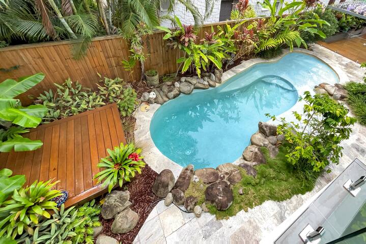 Tranquil Oasis with Magnesium Pool & Kayaking. gallery image 3