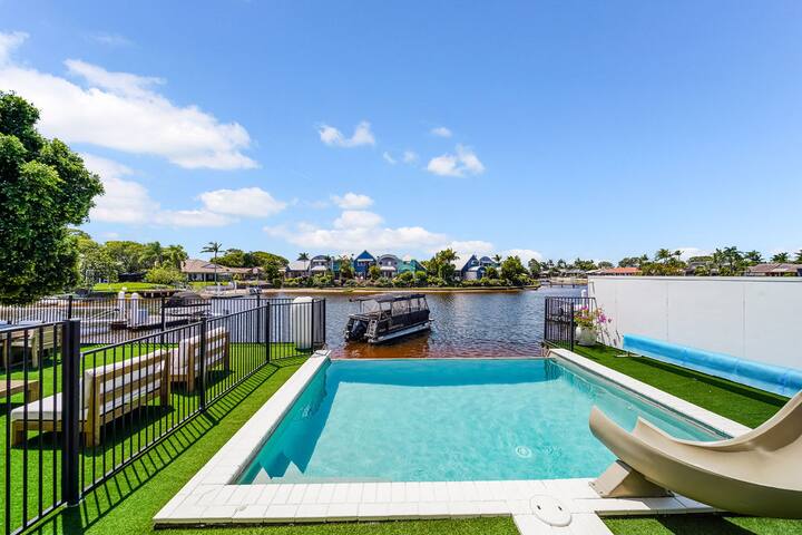 North Facing Renovated Waterfront Bliss! gallery image 5