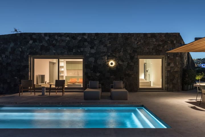 Villa Trace-2 BR/Heated private pool, Sea view