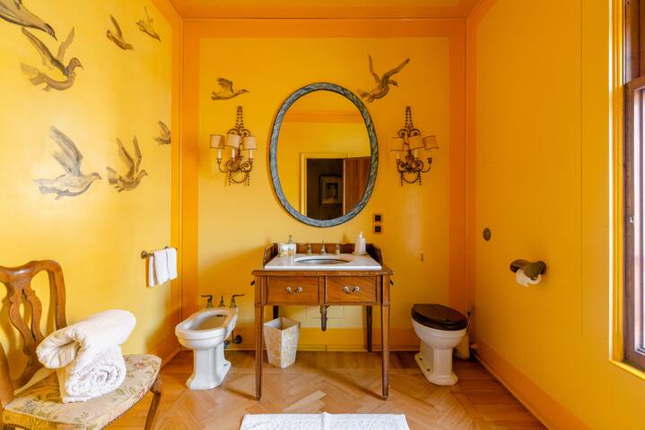 Zattere luxury fully accessible water front 3 bdrs gallery image 5