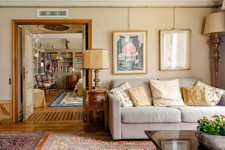 Zattere luxury fully accessible water front 3 bdrs gallery image 2