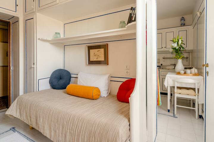 Zattere luxury fully accessible water front 3 bdrs gallery image 4