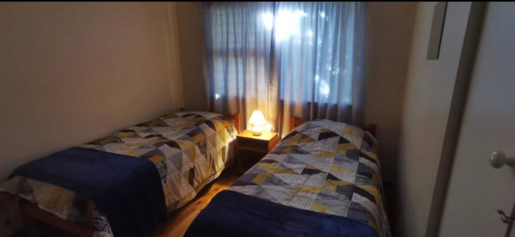 2 bedroom family cottage, 3 minutes from beach gallery image 5