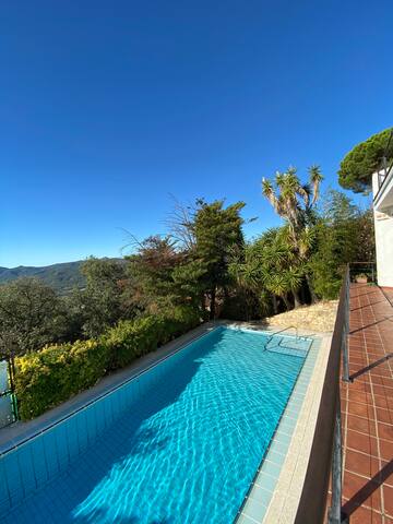 Villa Costa Brava con piscina y vistas al mar gallery image 2