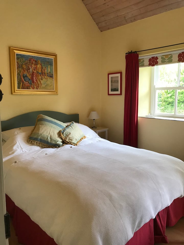 Bedroom with Kingsize bed