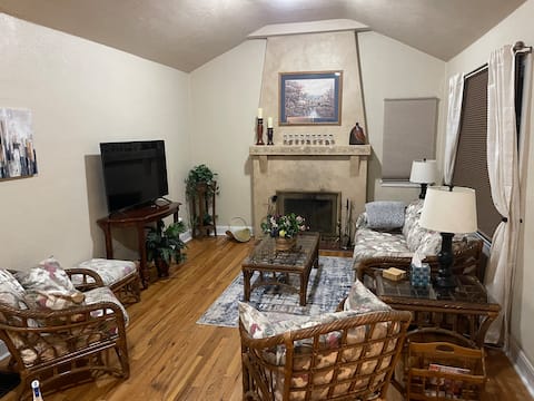 Top performing Airbnb: Relax and rejuvenate at Grand House in Pueblo