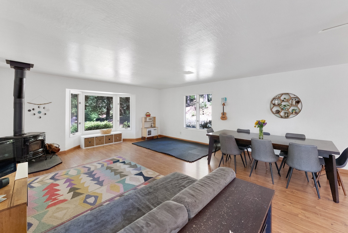 Reconnect with nature amongst the redwoods Houses for Rent in Santa Cruz, California, United