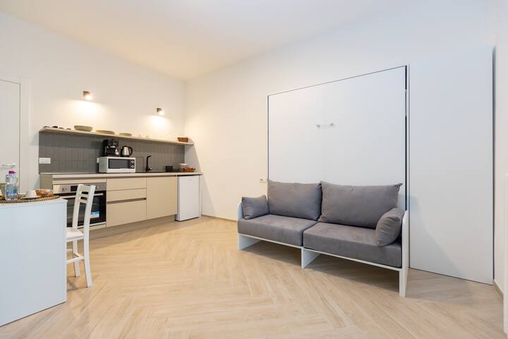 Appartamento con 5 camere con bagno in camera gallery image 2