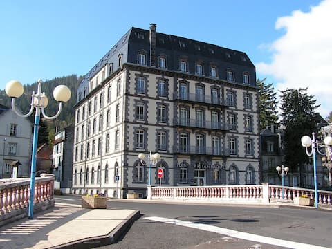 Studio with Parking and Services *La Rive Gambetta*
