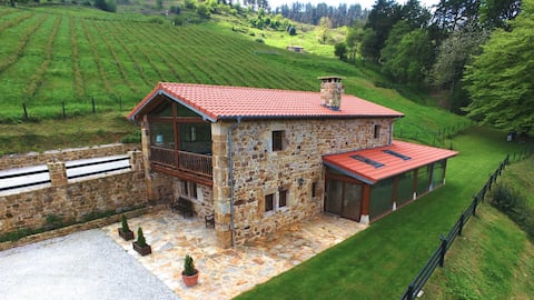 Exclusive country house with private heated pool