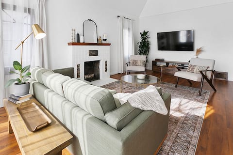 LA Historic Gem Near Major Attractions