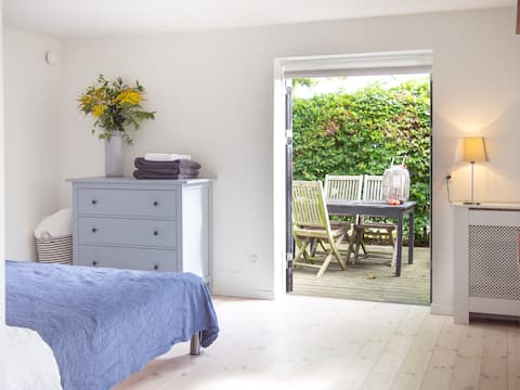 Richard's cottage 1 km from the beach