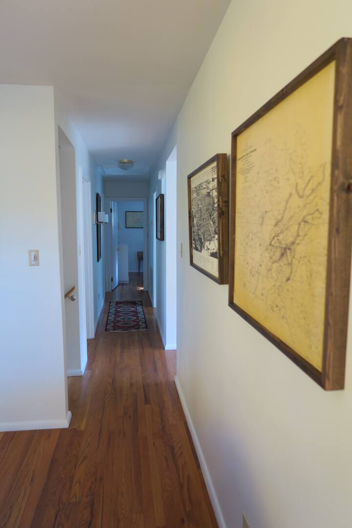 Roomy Residence In Old Knox Suburb - Knoxville, TN