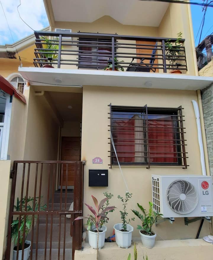 Private 2 Story Townhouse in Marikina Vacation homes for Rent in