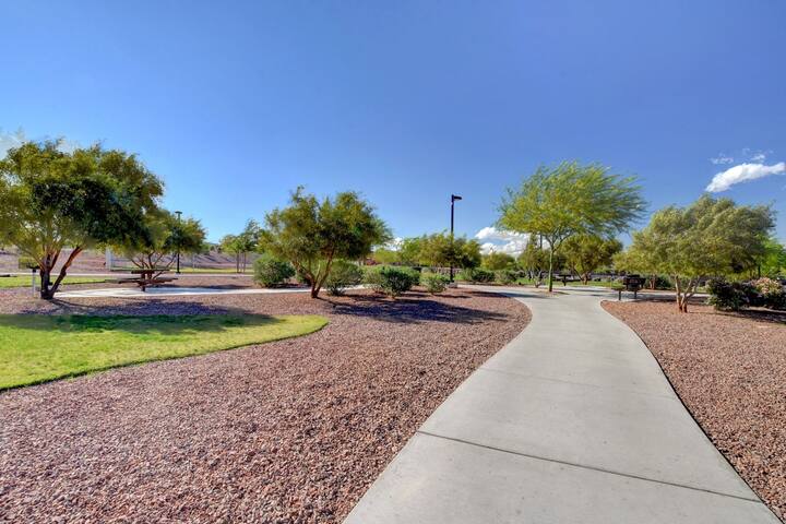 BMountain 4bd/2.5 b BBQ•Pet•Luxury Kitchen •Park gallery image 5