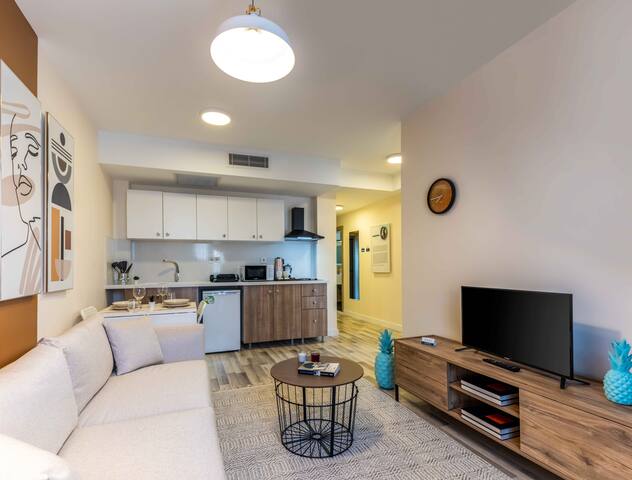 Magnificent Apartment at Taksim with 2 Bedrooms gallery image 4