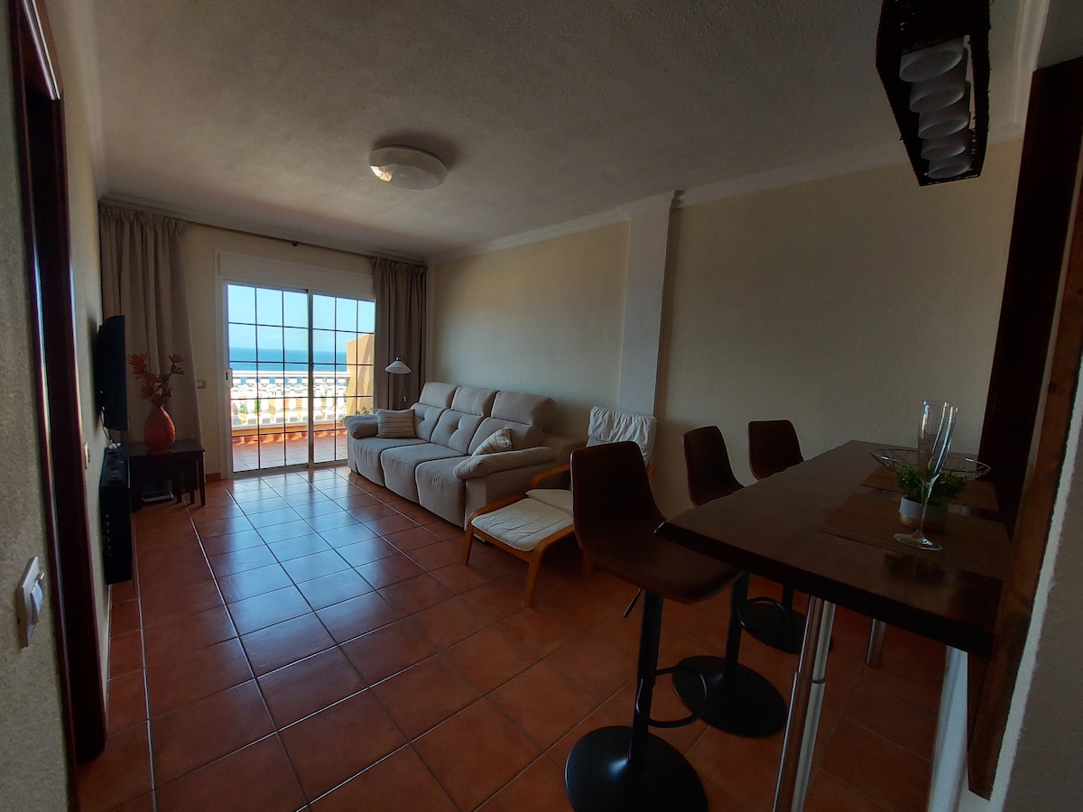 Top performing Airbnb: Ocean view, 2 floors, 3 bedrooms. in Puerto De La Cruz