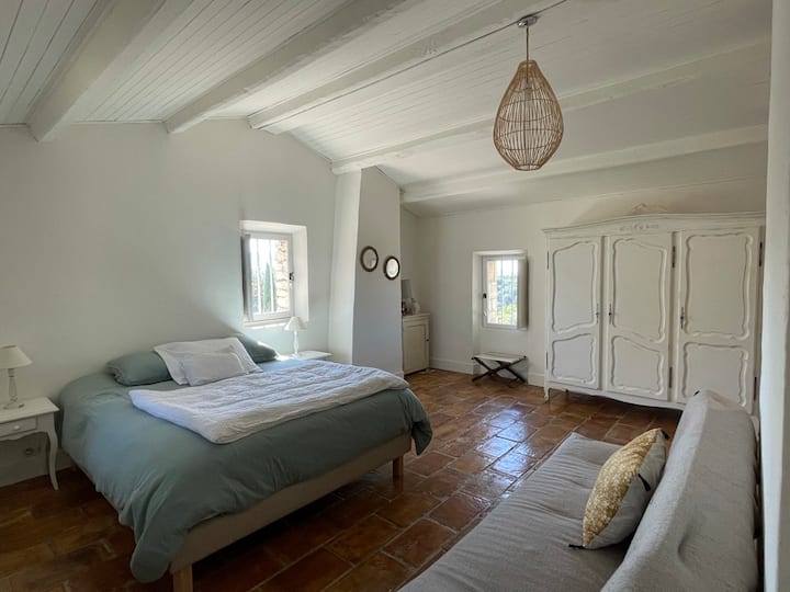 საძინებელი 3