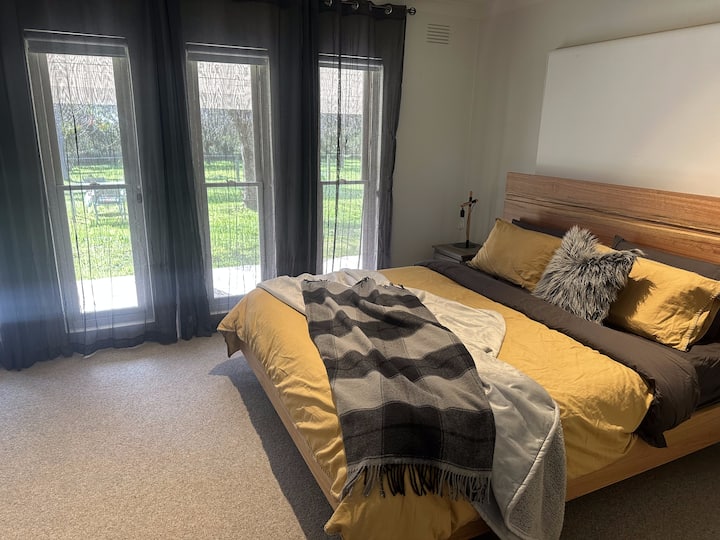 Საწოლი 1 King