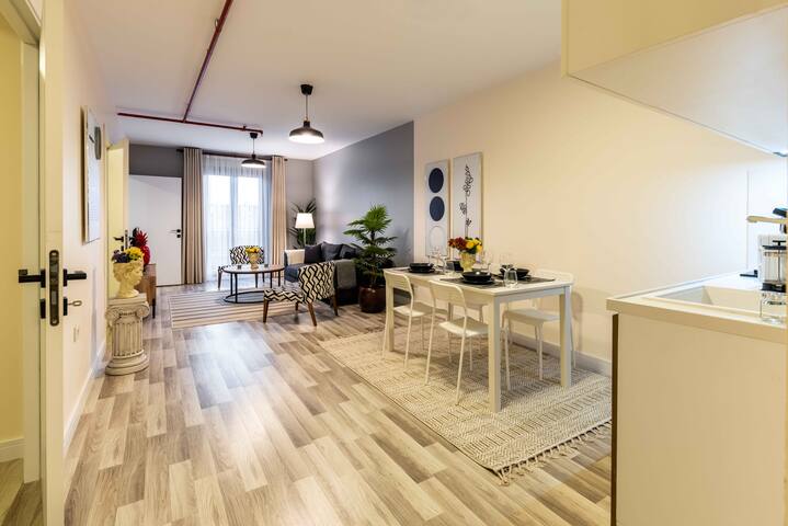 Gorgeous Apartment at Taksim with 3 Bedrooms gallery image 3