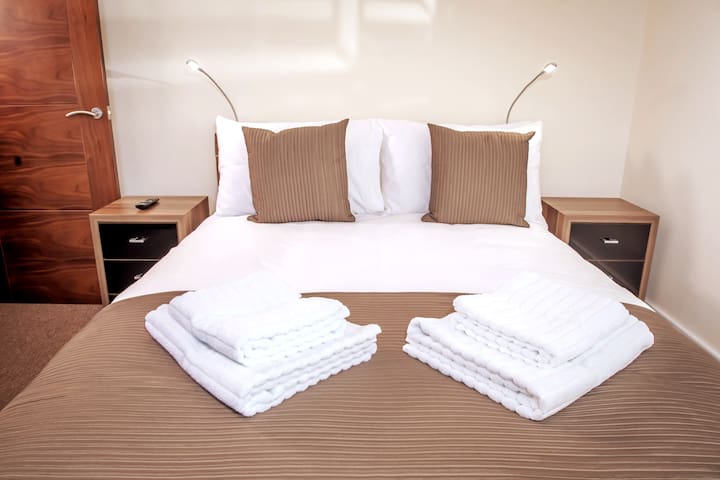 Fantastic 4 bedroom apartment with parking gallery image 4