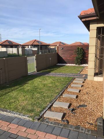 SNE Travellers gallery image 2