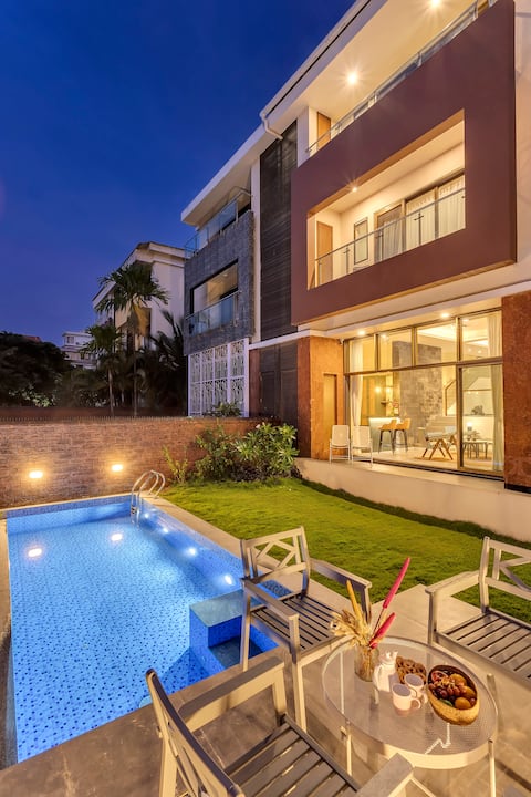 4bhk villa with private pool near Casino