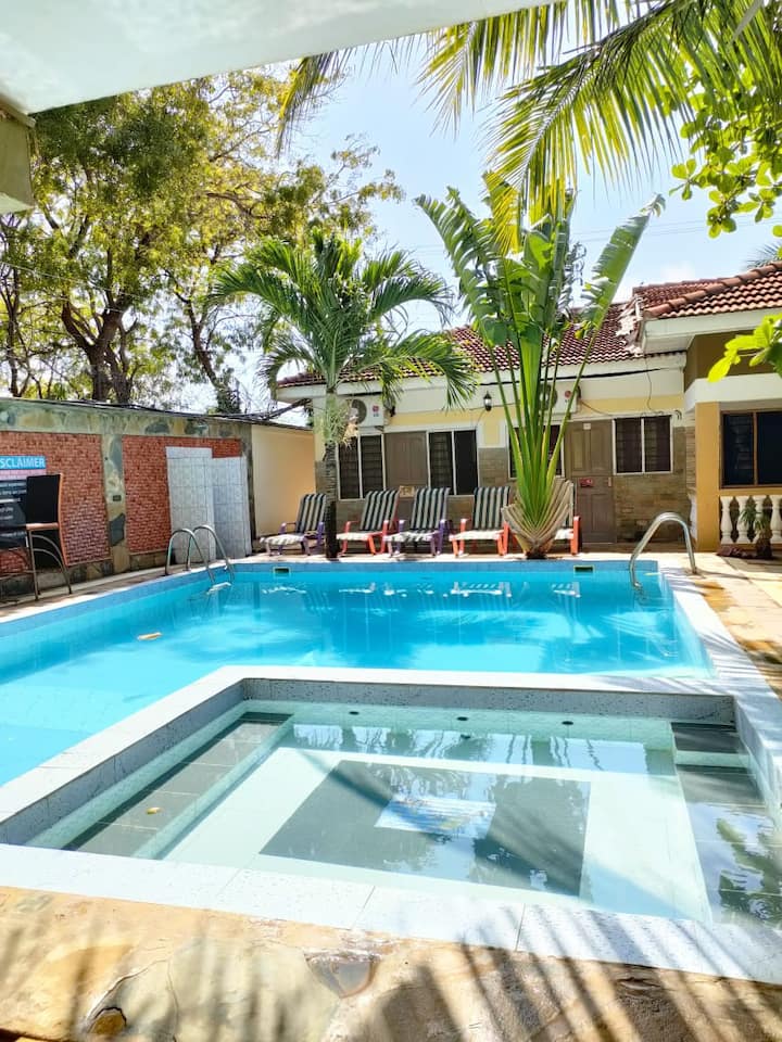 My Soul Pets- Private Room Diani Beach - Apartments for Rent in Diani,  Kwale, Kenya - Airbnb
