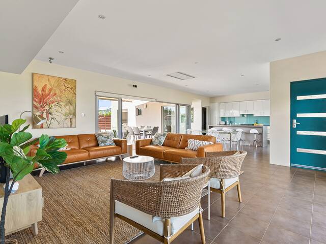 ShoreView Falcon with pool gallery image 3