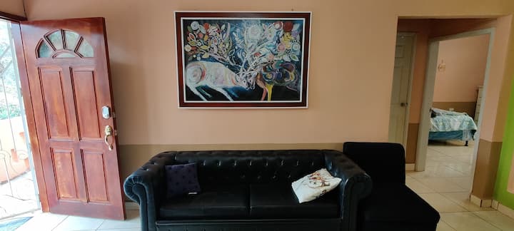 Cheerful 5 Bedroom Home W/ 2nd & 3rd Floor Patios. - Honduras